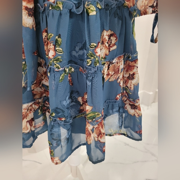 Dress Speechless Three Quarter Sleeve Skater Blue Floral Medium Juniors NEW - Picture 14 of 16